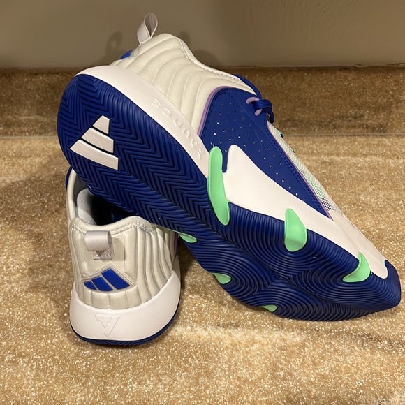 Adidas TRAE UNLIMITED BASKETBALL SHOES Mens Size 10.5 - Picture 2 of 4